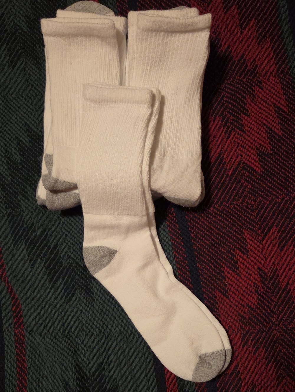 MEN'S Classic White Crew Socks with Gray Heel & Toe - Pack